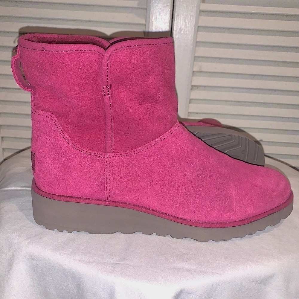 UGG Australia Women's Purple Kristin Suede Wedge Heel Winter Boot US Size 9.5
